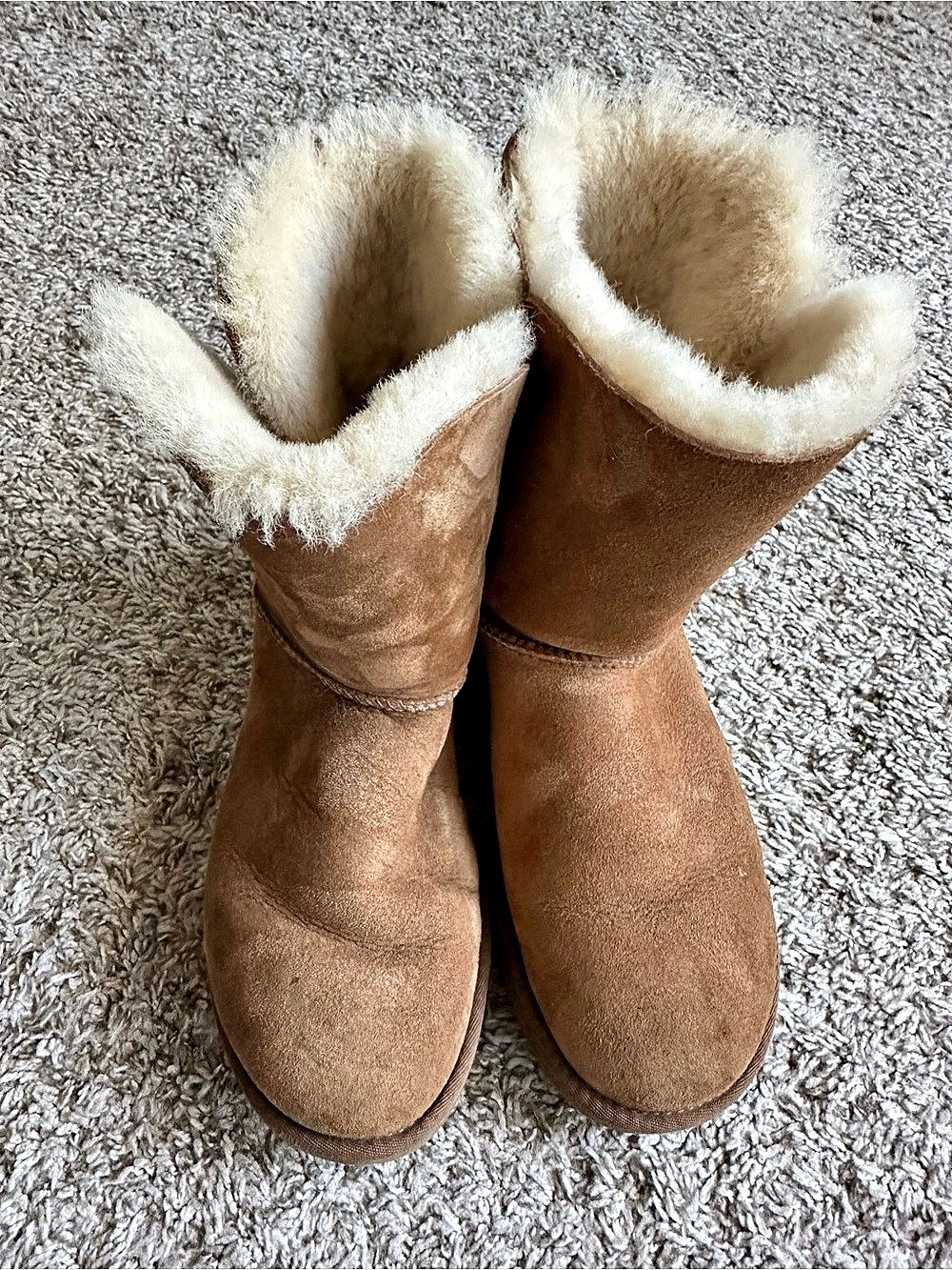 UGG Bailey Button Tall Chestnut Sheepskin Suede Boots Women’s Size 9